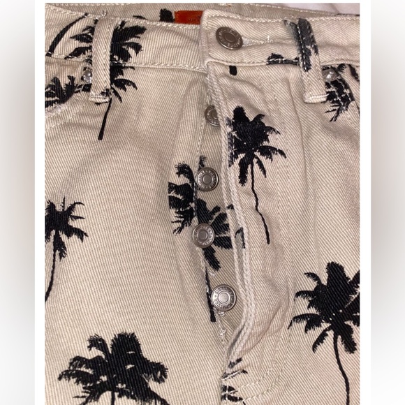 A Haley Boutique Palm Tree Shorts - Picture 2 of 4